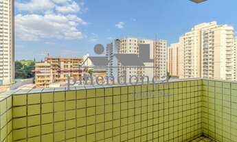 Imagem 2: Apartamento com sacada em Pinheiros com 2 quartos e 1 vaga, 49m2