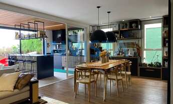 Imagem: Casa com 4 suítes em Condomínio no bairro