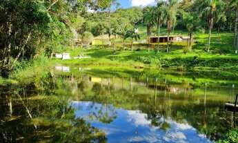 Imagem: Sítio à venda em Juquitiba / SP em meio