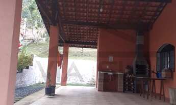 Imagem 2: Linda chácara com espaço aproveitável, apenas 2 km da Rodovia Regis Bittencourt. EXCELENTE