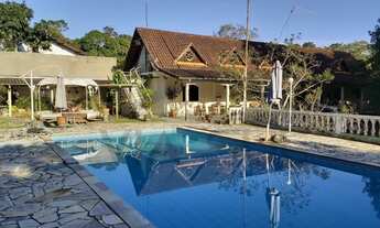 Imagem: Linda Chácara em meio à Mata Atlântica