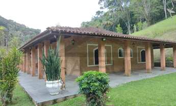 Imagem: Sítio à venda em Juquitiba / SP, localizado