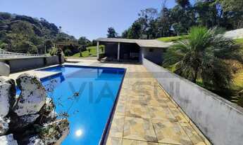 Imagem: Sítio à venda em Juquitiba / SP, em meio