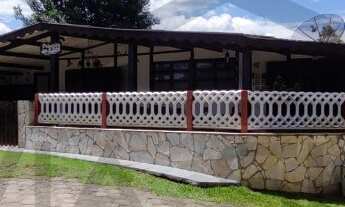 Imagem 2: 100 m²) Lindo chalé à venda em Juquitiba/SP, dentro do Clube