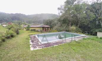 Imagem: Aconchegante chácara à venda em Juquitiba/SP