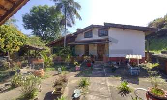 Imagem 1: Chácara à venda em Juquitiba/SP, com ótima localização próxima ao centro