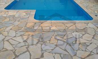 Imagem 1: 1.800 m²) Linda chácara à venda em São Lourenço da Serra, com casa com acabamento de prim