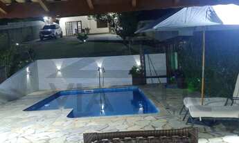 Imagem 3: 1.800 m²) Linda chácara à venda em São Lourenço da Serra, com casa com acabamento de prim