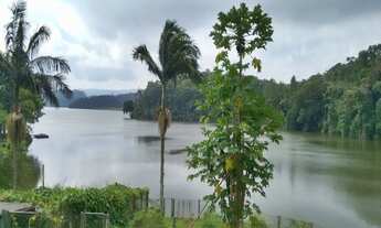Imagem 7: Excelente sítio as margens da REPRESA, à venda em Juquitiba/SP