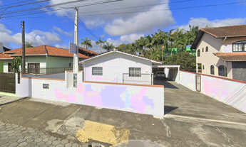 Imagem: Casa de 3 Quartos com Ótima Localização