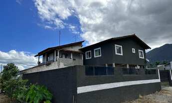 Imagem: Sobrado com 2 Residências e 7 Quitinetes