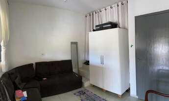 Imagem 2: Sobrado com 2 Residências e 7 Quitinetes para Investimento em Garuva, SC - Meirinho Imóvei