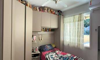 Imagem 6: Sobrado de Alvenaria com 1 Suíte + 2 Dormitórios e Edícula - Nova Brasília, Joinville - SC