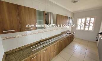 Imagem 2: Sobrado Piso Superior para Locação no Iririu, Joinville - 3 Quartos - R$2.800,00