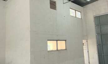 Imagem 3: Aluguel de Galpão Comercial de Alto Padrão no Parque Ipê, São Paulo-SP: 1 Sala, 3 Banheiro