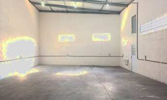 Imagem 2: Aluguel de Galpão Comercial de Alto Padrão no Parque Ipê, São Paulo-SP: 1 Sala, 3 Banheiro