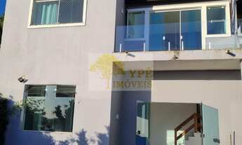 Imagem 1: Impecável casa em condomínio à venda em Cotia-SP, Jardim das Flores: 3 quartos, 1 suíte, 3