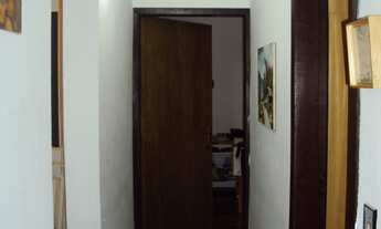 Imagem 3: 3 dormitórios, 1 suítes, 2 banheiro, 2 vagas na garagem, 74M² de Área Construída