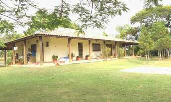 Imagem: 4 dormitórios, 1 suítes, 2 banheiro, 10