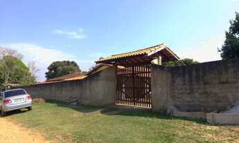 Imagem: 3 dormitórios, 1 suítes, 2 banheiro, 1000M²