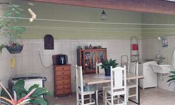 Imagem 2: 3 dormitórios, 3 suíte, 2 vagas na garagem, 145M² de Área Total