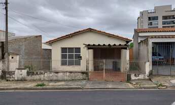 Imagem 1: 2 dormitórios, 1 vaga na garagem, 300M² de Área Total