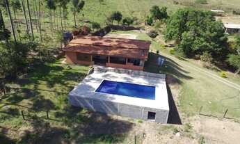 Imagem: 3 dormitórios, 1 suítes, 4 banheiro, 38200M²