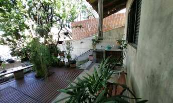 Imagem: 4 dormitórios, 1 suítes, 2 vagas na garagem