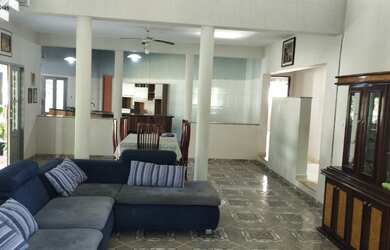 Imagem 3: 3 dormitórios, 1 suítes, 3 banheiro, 4 vagas na garagem, 2131M² de Área Total