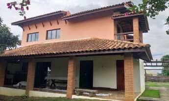 Imagem: 4 dormitórios, 1 suítes, 2 banheiro, 8