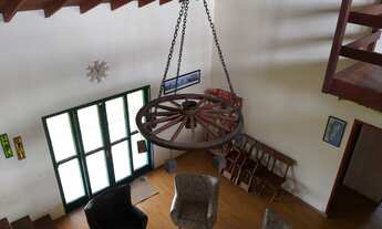 Imagem 4: 4 dormitórios, 1 suítes, 2 banheiro, 8 vagas na garagem, 195M² de Área Construída