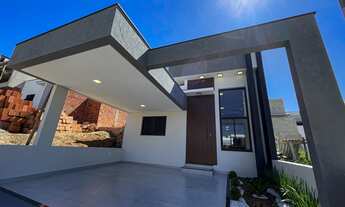 Imagem: CASA TÉRREA COM PISCINA NO CONDOMÍNIO