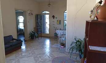 Imagem: CASA COM LOCALIZAÇÃO PRIVILEGIADA NA ZONA