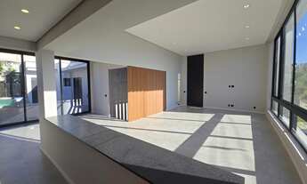 Imagem: CASA TÉRREA ASSOBRADADA COM 4 SUÍTES NO