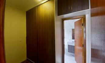 Imagem 7: Casa de Luxo no Condomínio Vale das Águas: 4 quartos, 4 suítes, 2 salas, 2 vagas, 240m² em