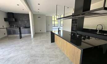 Imagem 5: Imóvel de luxo em Bragança Paulista-SP: Casa de 3 quartos, 3 suítes, 2 salas e 2 vagas no