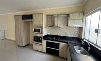 Imagem 7: Residência Impecável à Venda em Bragança Paulista-SP, 3 Quartos, 1 Suíte, 2 Salas, 2 Vagas