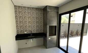 Imagem 6: Casa de Luxo em Condomínio Portal da Serra - 3 quartos, 1 suíte, 2 salas, 2 vagas - Bragan