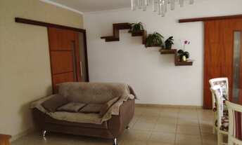 Imagem 4: 3 dormitórios, 1 suítes, 4 vagas na garagem