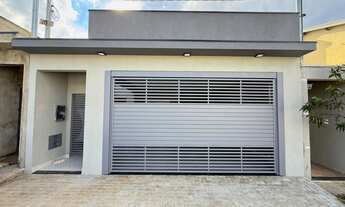 Imagem: 3 dormitórios, 1 suítes, 2 vagas na garagem