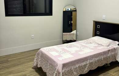 Imagem 14: 3 dormitórios, 1 suítes, 2 banheiro, 2 vagas na garagem