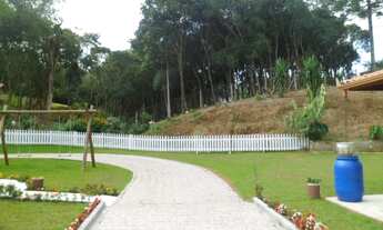 Imagem 2: 3 dormitórios, 1 suítes, 2 banheiro, 3 vagas na garagem