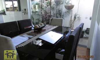 Imagem 7: 3 dormitórios, 1 suítes, 4 banheiro, 4 vagas na garagem, 223M² de Área Construída