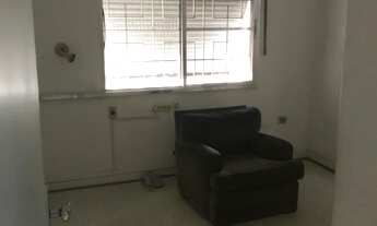 Imagem 6: 3 dormitórios, 1 suítes, 3 banheiro, 2 vagas na garagem, 180M² de Área Construída