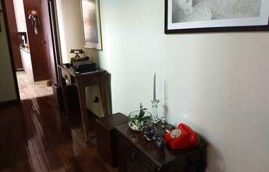 Imagem 4: 3 dormitórios, 1 suítes, 5 banheiro, 6 vagas na garagem, 297M² de Área Construída