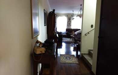 Imagem 2: 3 dormitórios, 1 suítes, 5 banheiro, 6 vagas na garagem, 297M² de Área Construída