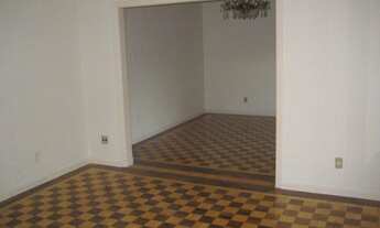 Imagem 5: 3 dormitórios, 1 suítes, 3 banheiro, 1 vaga na garagem, 160M² de Área Construída