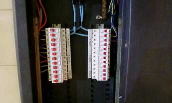 Imagem 6: 4 dormitórios, 3 suíte, 5 banheiro, 8 vagas na garagem, 380M² de Área Construída