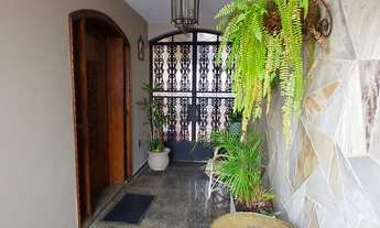 Imagem 2: 4 dormitórios, 3 suíte, 5 banheiro, 8 vagas na garagem, 380M² de Área Construída