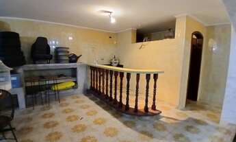 Imagem 4: 4 dormitórios, 3 suíte, 5 banheiro, 8 vagas na garagem, 380M² de Área Construída